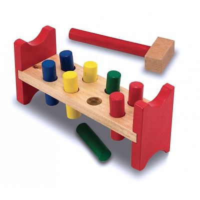 Banc de lucru cu ciocanel